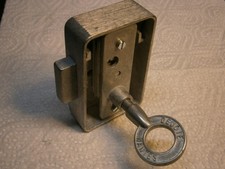 Ancienne serrure dejoie nantes