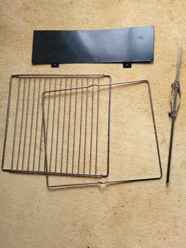 Grille four porte - +,