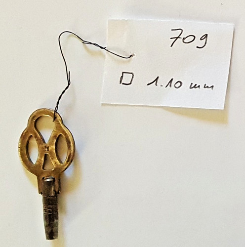 Clé remontoir pour montre - , à