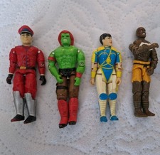 LOT 4 FIGURINES VINTAGE STREET