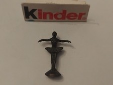 Figurine kinder métal " Ballerine " couleur bruni.