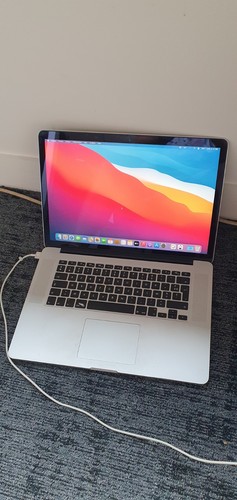 Macbook pro retina - retina, 15"