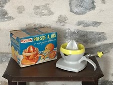 Ancienne presse à jus pour agrumes ZYLISS