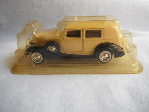 Ancienne voiture solido - ancienne,