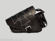Sacoche En Cuir Noir En Croix Maltais S'adapte À Harley Davidson Sportster