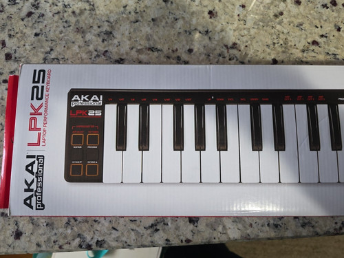Akai professional laptop - akai,
