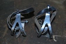 2 cales pied STM 2000