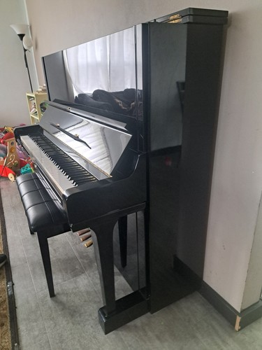 Yamaha 1985 upright - upright,