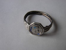 PETITE BAGUE METAL ARGENTE.