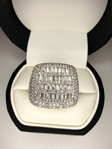925 sterling silver - 925, out