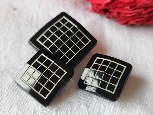 Trio boutons anciens verre - anciens, en
