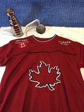 CANADA TRUE NORTH STRONG AND