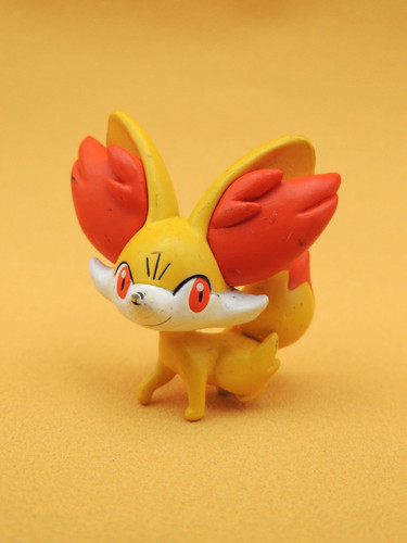 Fennekin feunnec pokémon - fennekin,