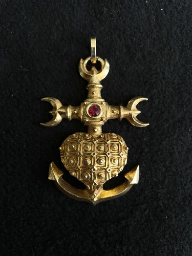Croix régionale camargue - de,
