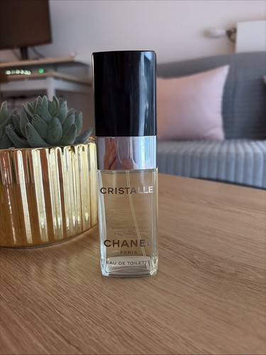 Eau toilette cristalle - toilette,