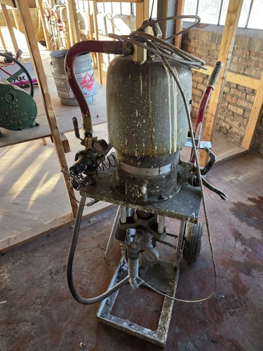 Graco airless paint - sprayer, w/