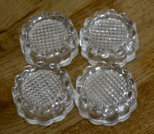 Dessous pieds verre - de,