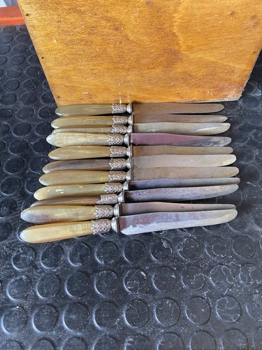 Lot couteaux de table - 11,