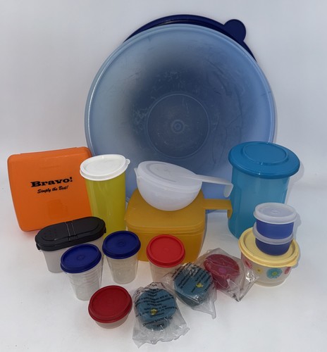 Tupperware piece lot bundle - 17,