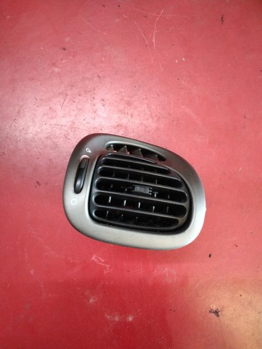 Grille ventilation droite - grille, de