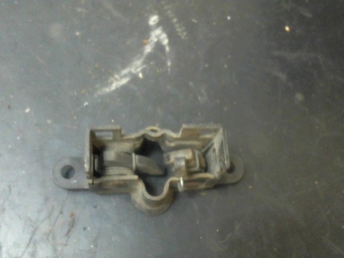 Serrure capot mercedes c230 - serrure,