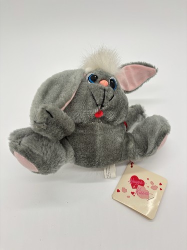 Huggs kisses gray bunny - &,