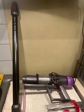 Aspirateur à balai Dyson V15 DETECT ABSOLUTE