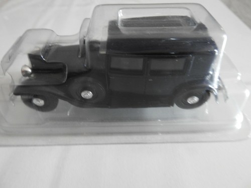 Voiture miniature ancienne - voiture,