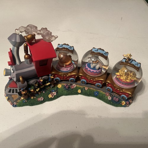 Disney dumbo snow globe - dumbo, music