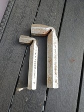 Lot de deux grosses clés à tube Facom numéro 21 et 28