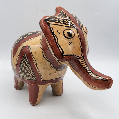 Grande sculpture zoomorphe