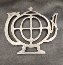 Ancien dessous de plat métal