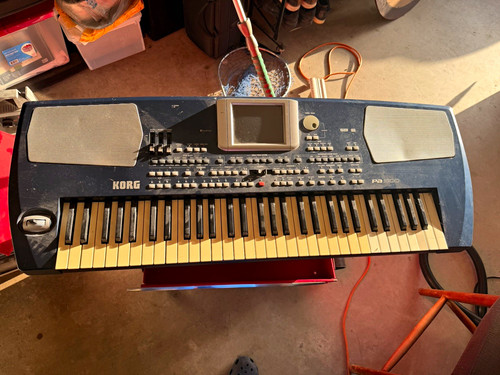 Korg PA500 61-Key Arranger