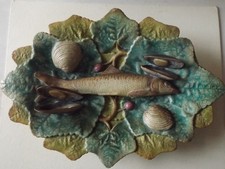 PLAT CERAMIQUE 19TH POISSON ET COQUILLAGES MAJOLIQUE PALISSY DANS LE GOUT