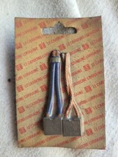 2 CHARBONS DEMARREUR  PSX 44