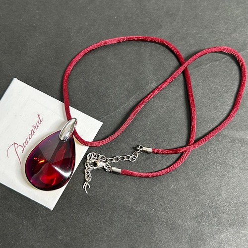 Collier ouvert transparent