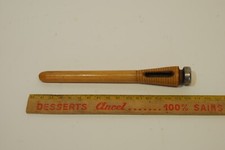 ANCIENNE CANETTE EN BOIS POUR FUSETTE DE MÉTIER A TISSER / VINTAGE