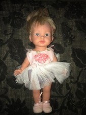 Vds collector jolie poupée