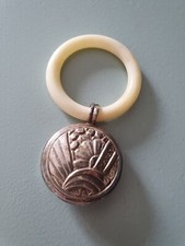  HOCHET de bébé,  Ancien