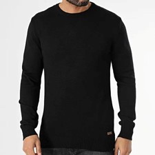 Pull noir taille 3XL marque