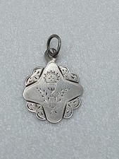 Ancienne Médaille Religieuse Datée De 1902. Calice. Argent.  1er Communion