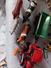 Lot tracteur avec remorque et 9 animaux TBE