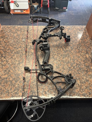 Hoyt compound bow cameron - compound,