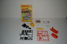 TRES RARE MAQUETTE HELLER CLICLAC N° 2018 ( KANGOROO TRANSIT  VOLVO N 12)  .