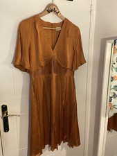 Robe style corset soie marron