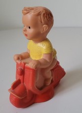 Pouet Pouet Bébé Sur Un