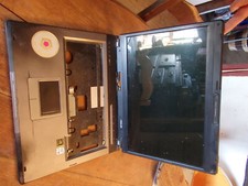 écran ASUS A6000 avec