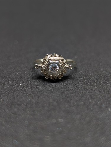 White gold and diamond artdeco - white,