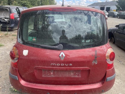 Malle hayon arriere renault - arriere,