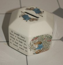 Tirelire Beatrix Potter PETER RABBIT WEDGWOOD céramique hexagoanle